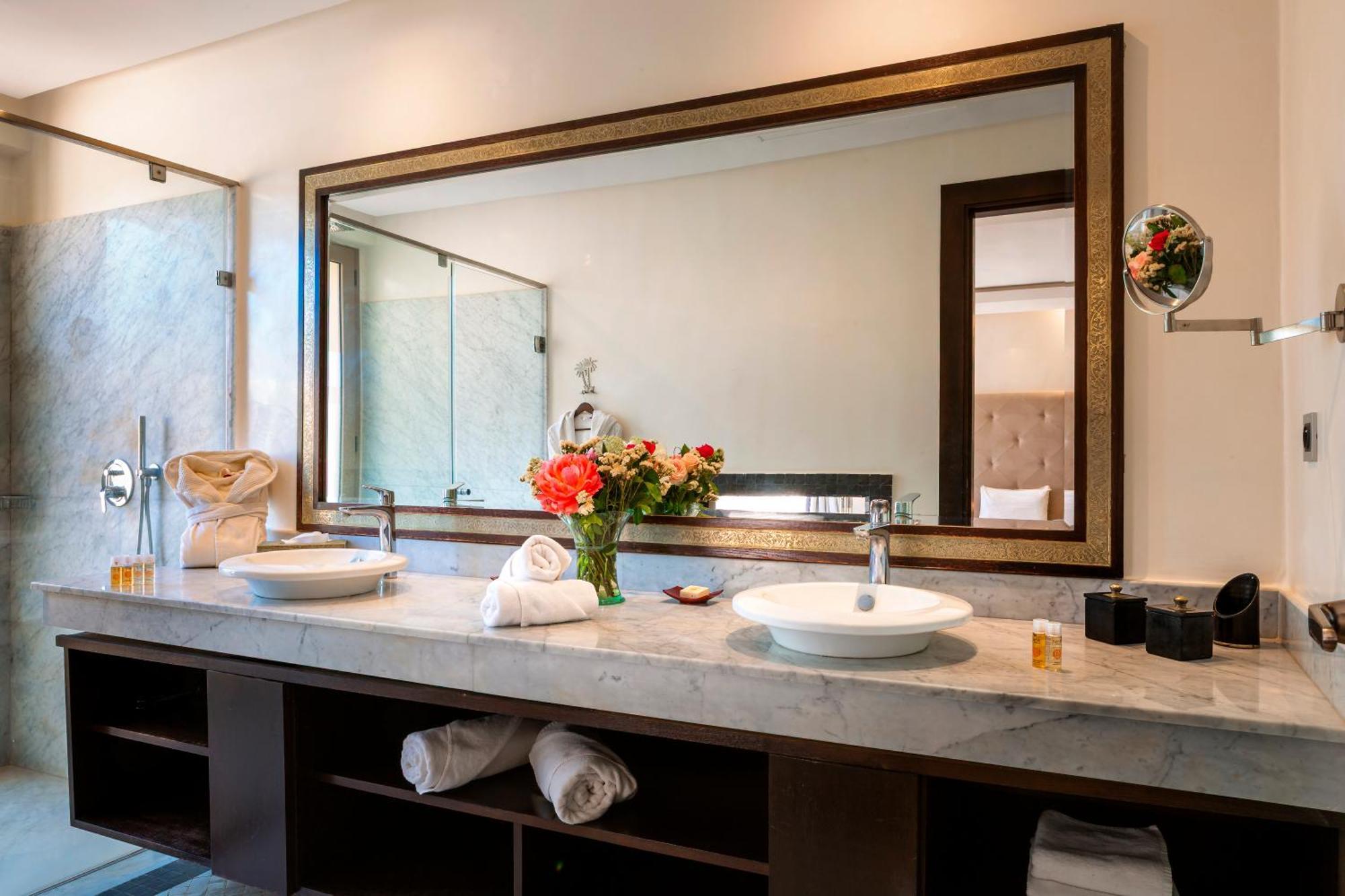 Tal Marrakech Sejour Vip Avec Piscine, Restaurant Et Services Premium Villa *