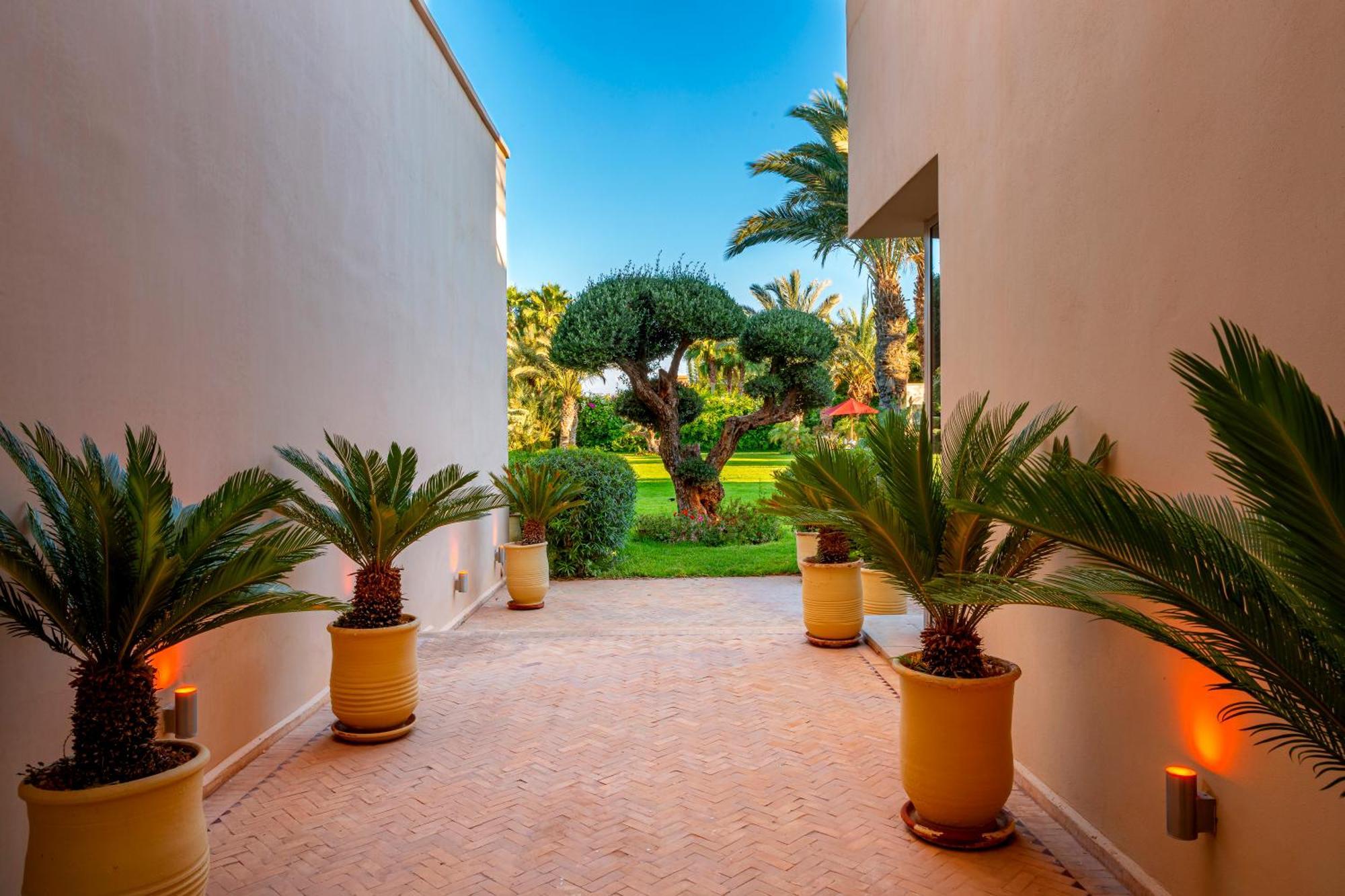 Tal Marrakech Sejour Vip Avec Piscine, Restaurant Et Services Premium *