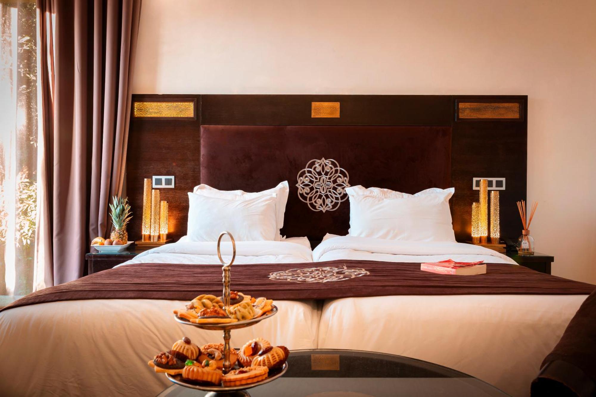 Villa Tal Marrakech Sejour Vip Avec Piscine, Restaurant Et Services Premium