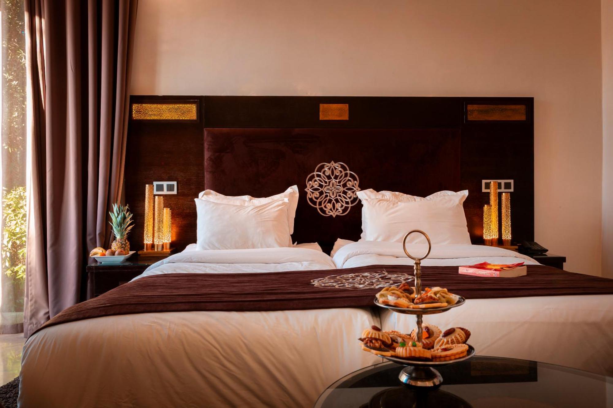 Villa Tal Marrakech Sejour Vip Avec Piscine, Restaurant Et Services Premium