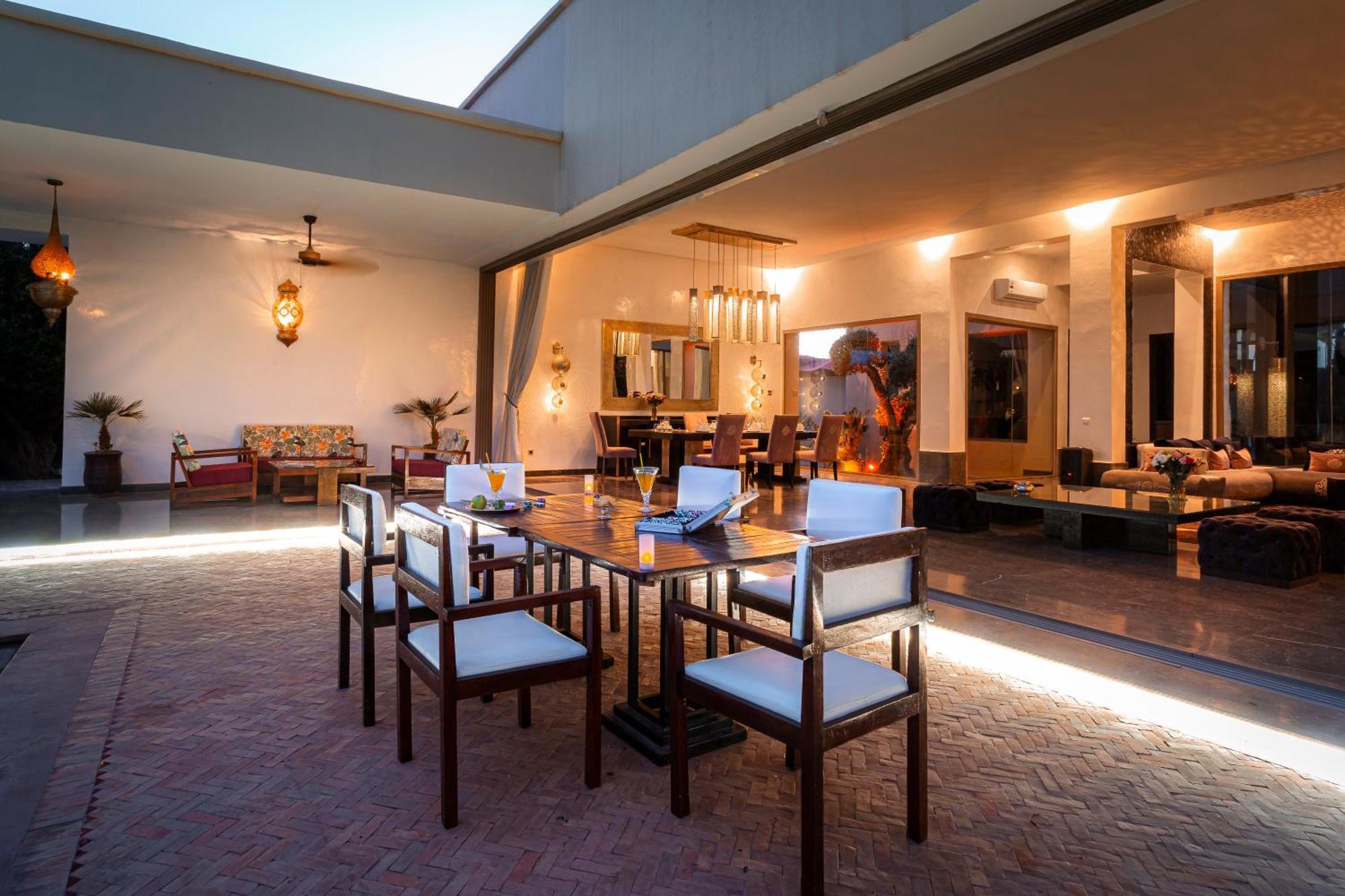 Tal Marrakech Sejour Vip Avec Piscine, Restaurant Et Services Premium Villa