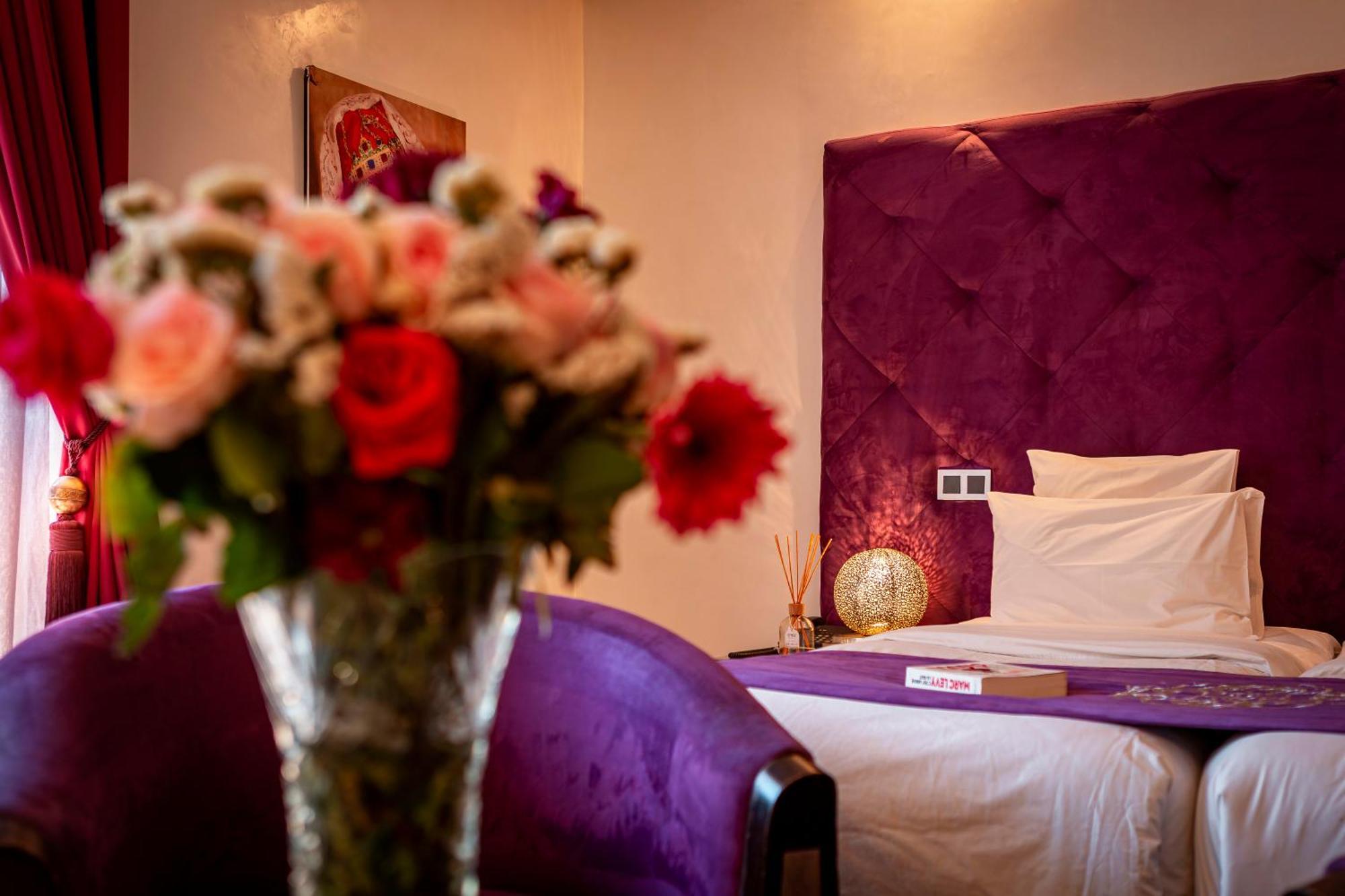 Tal Marrakech Sejour Vip Avec Piscine, Restaurant Et Services Premium