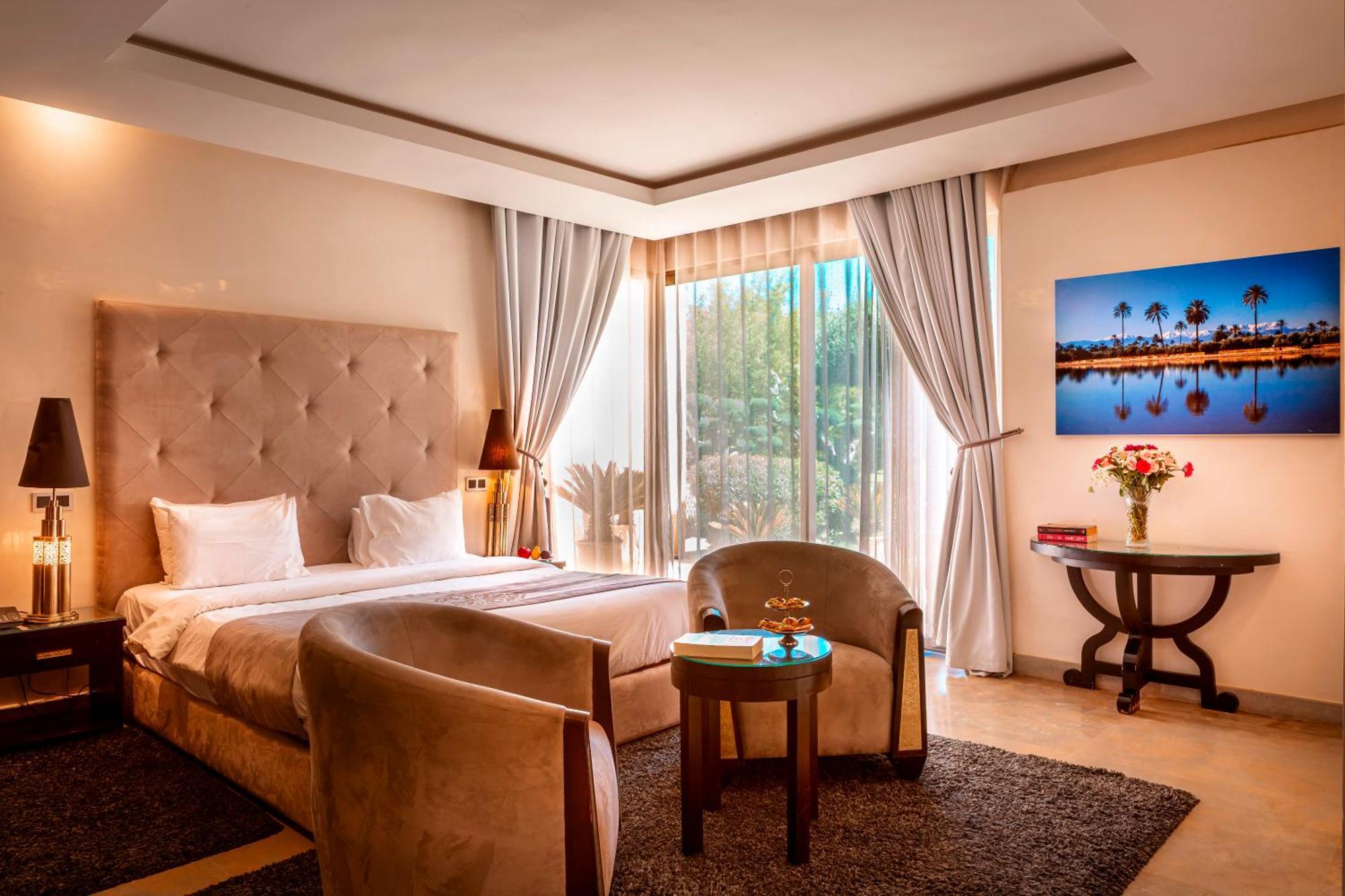 Tal Marrakech Sejour Vip Avec Piscine, Restaurant Et Services Premium