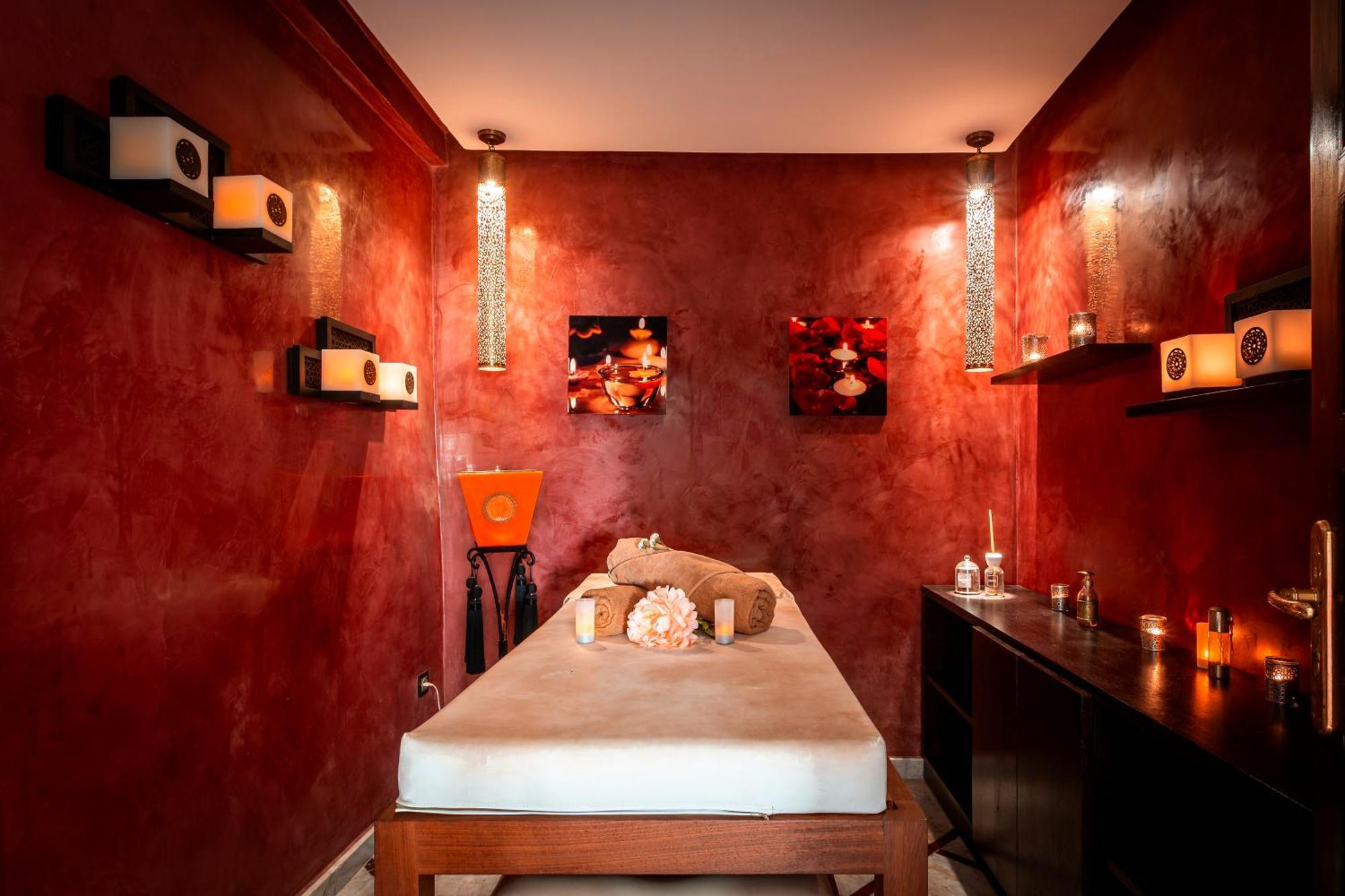 Tal Marrakech Sejour Vip Avec Piscine, Restaurant Et Services Premium Villa