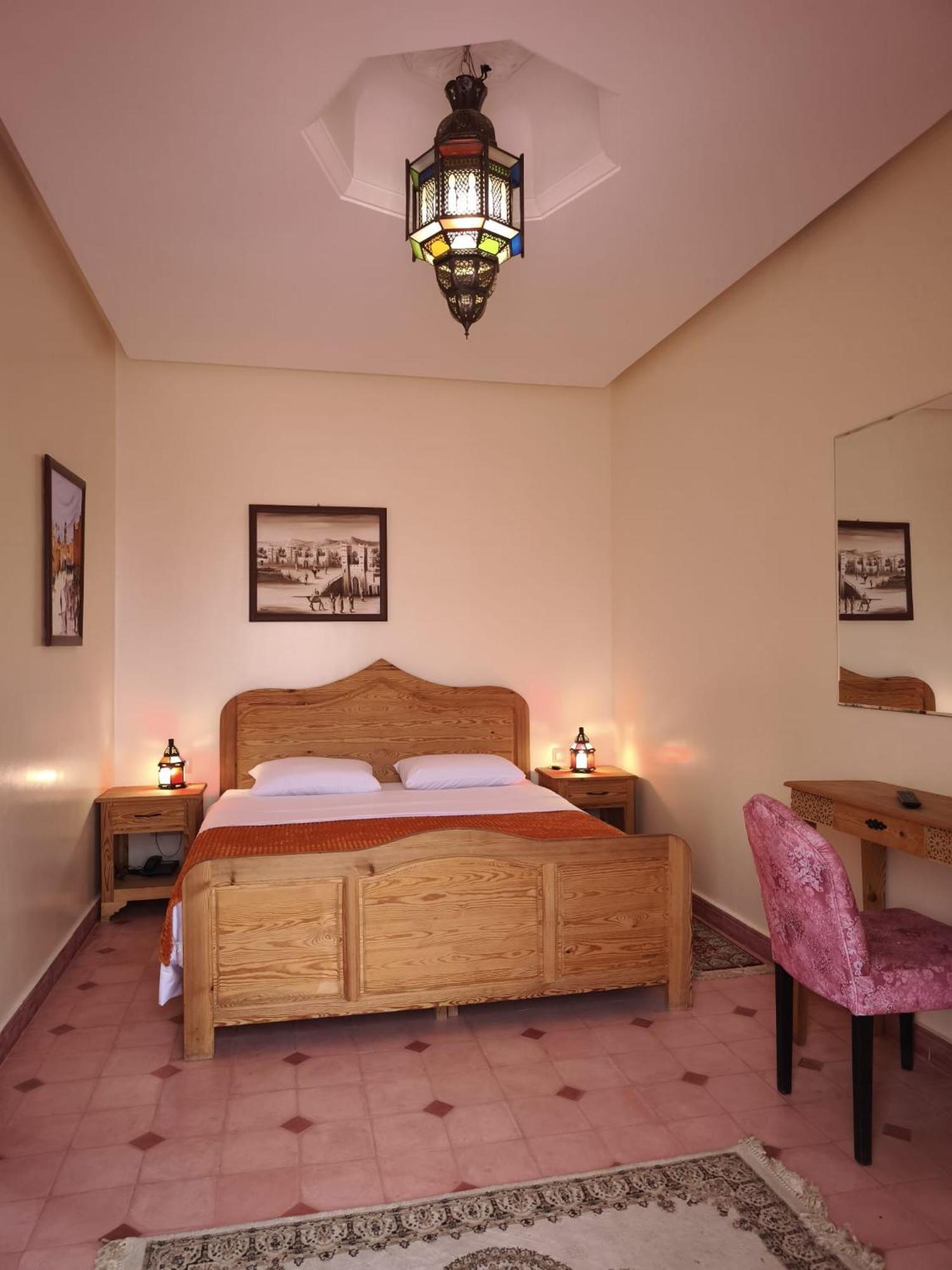 Essalah & Guest house