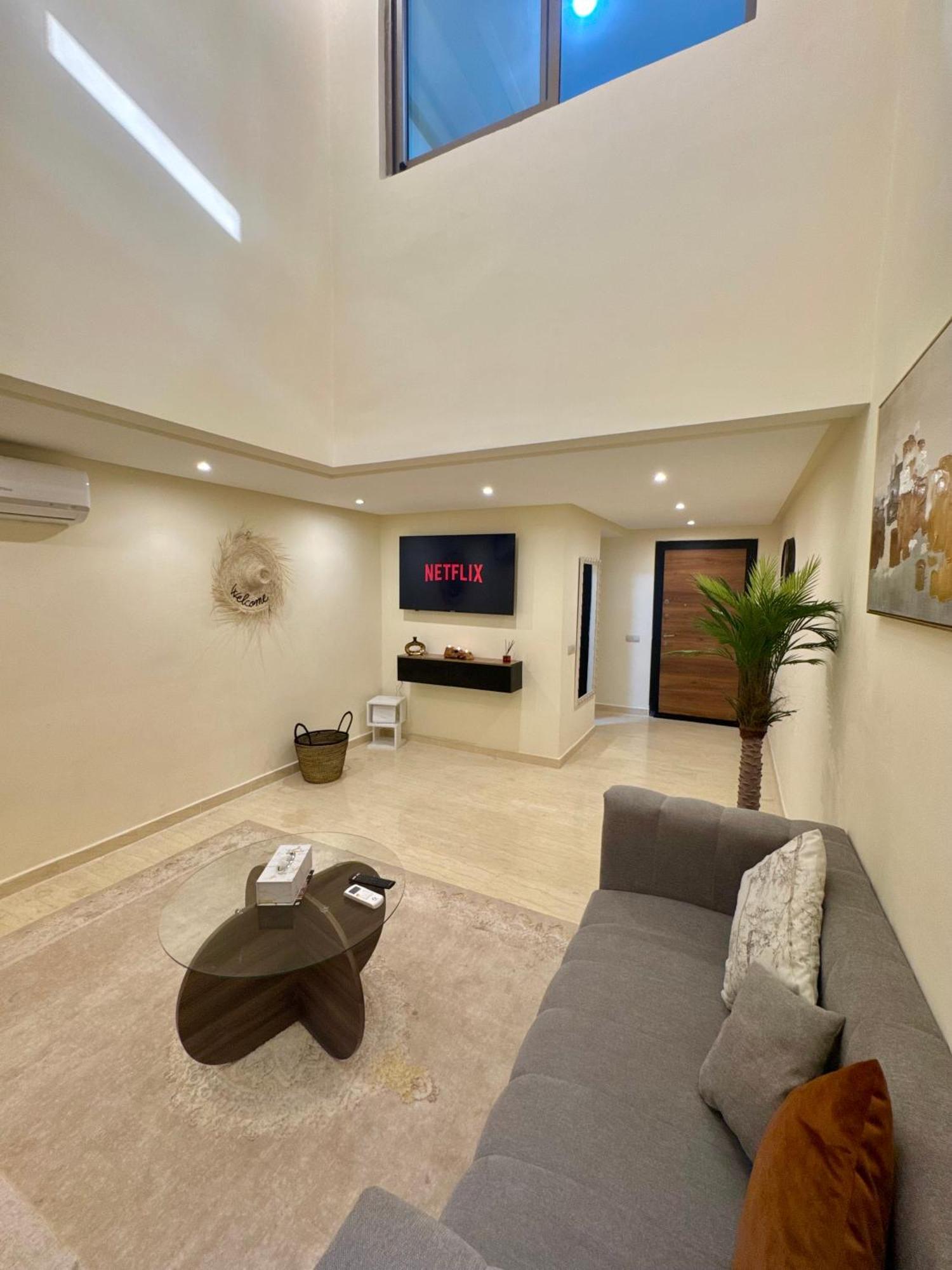 The Cosy Duplex With Gym Access & Near Mall, Palooza * Marrakesh