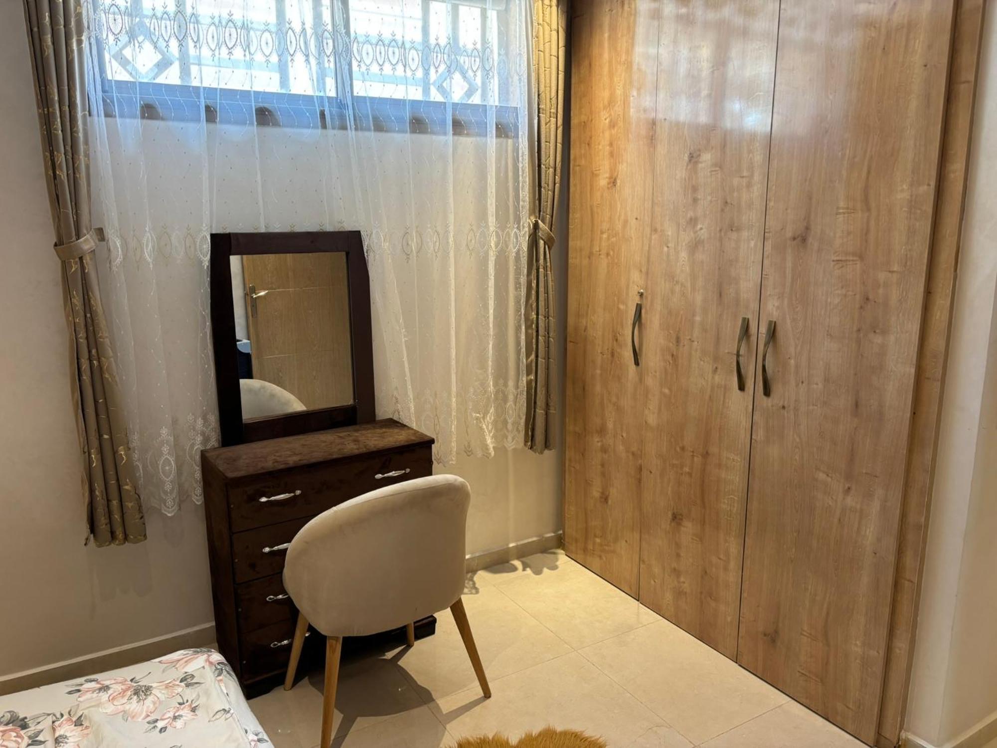 Appartement Sara, Superbe Avec Jardin Et Piscine Privee Marrakesh