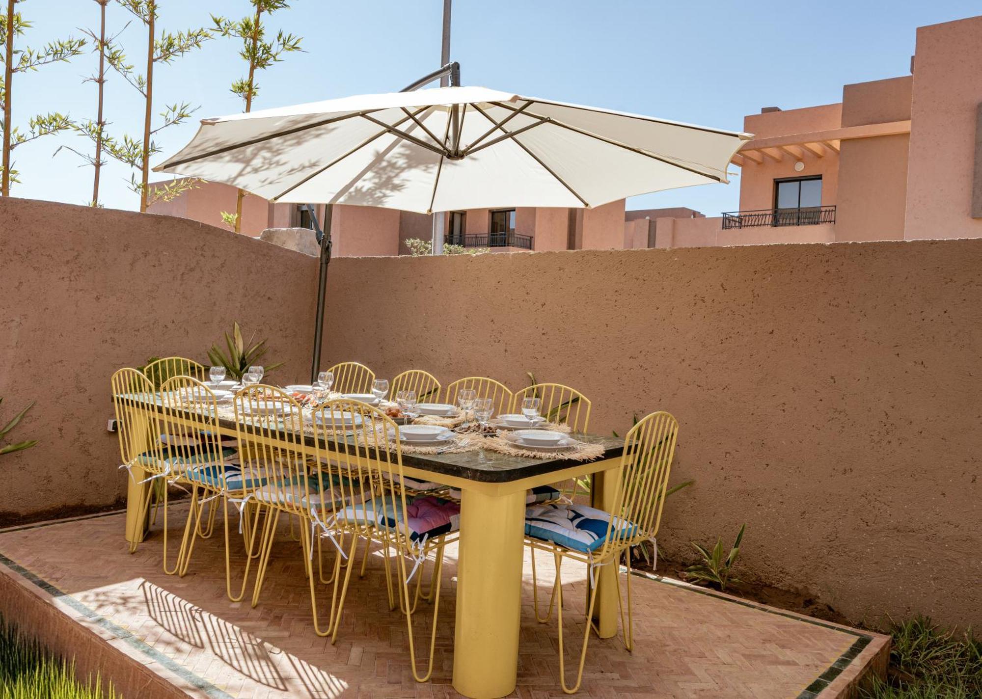 Secret Oasis - 4 Bedroom Rooftop, Pool&ac - Up To 10 Guests Villa *