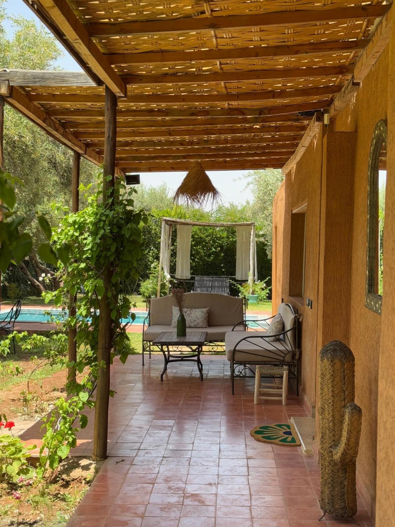 Marrakech -10min Away- Peaceful With A Private Pool Villa