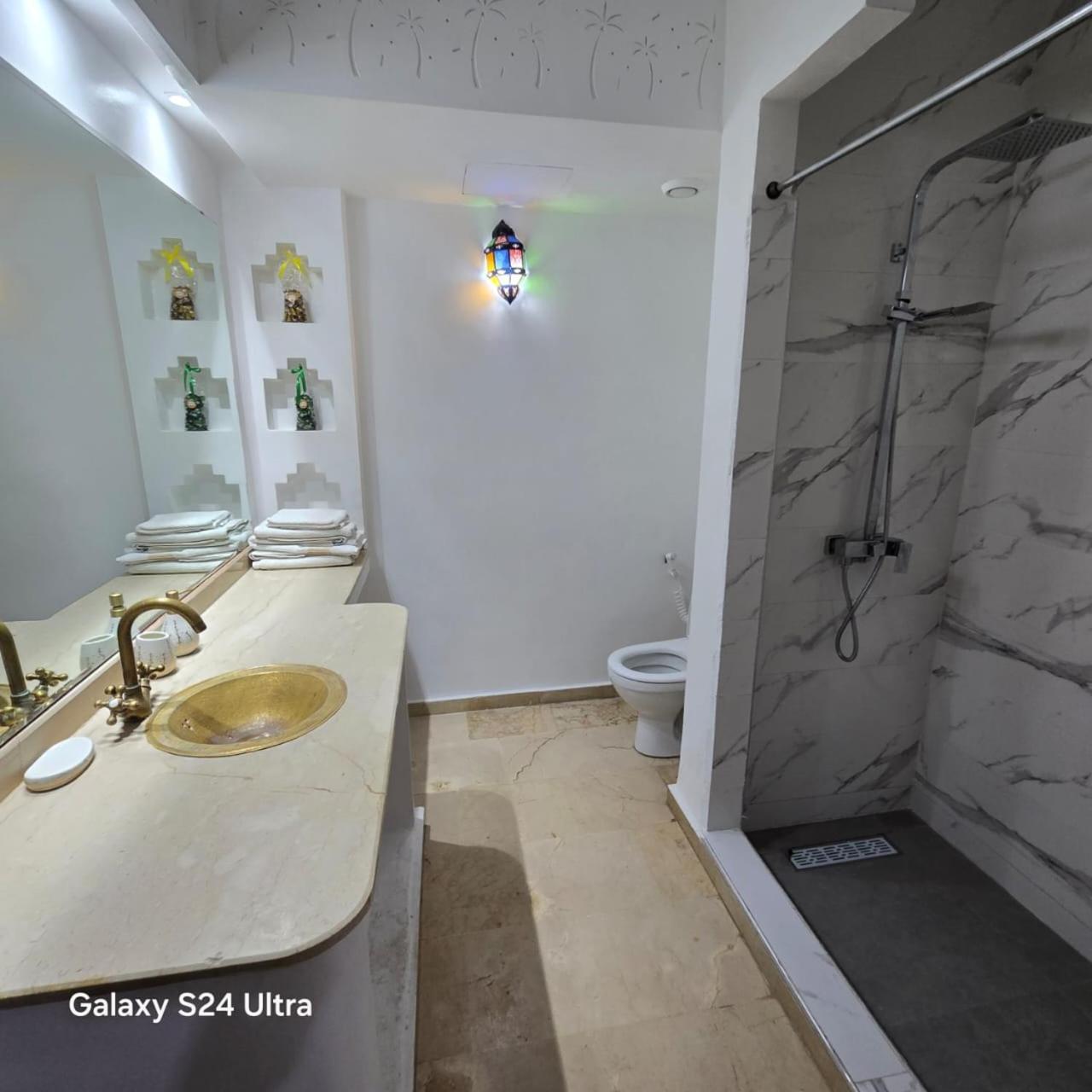 Confortable Rez-de-jardin Avec 5 Piscines Appartement