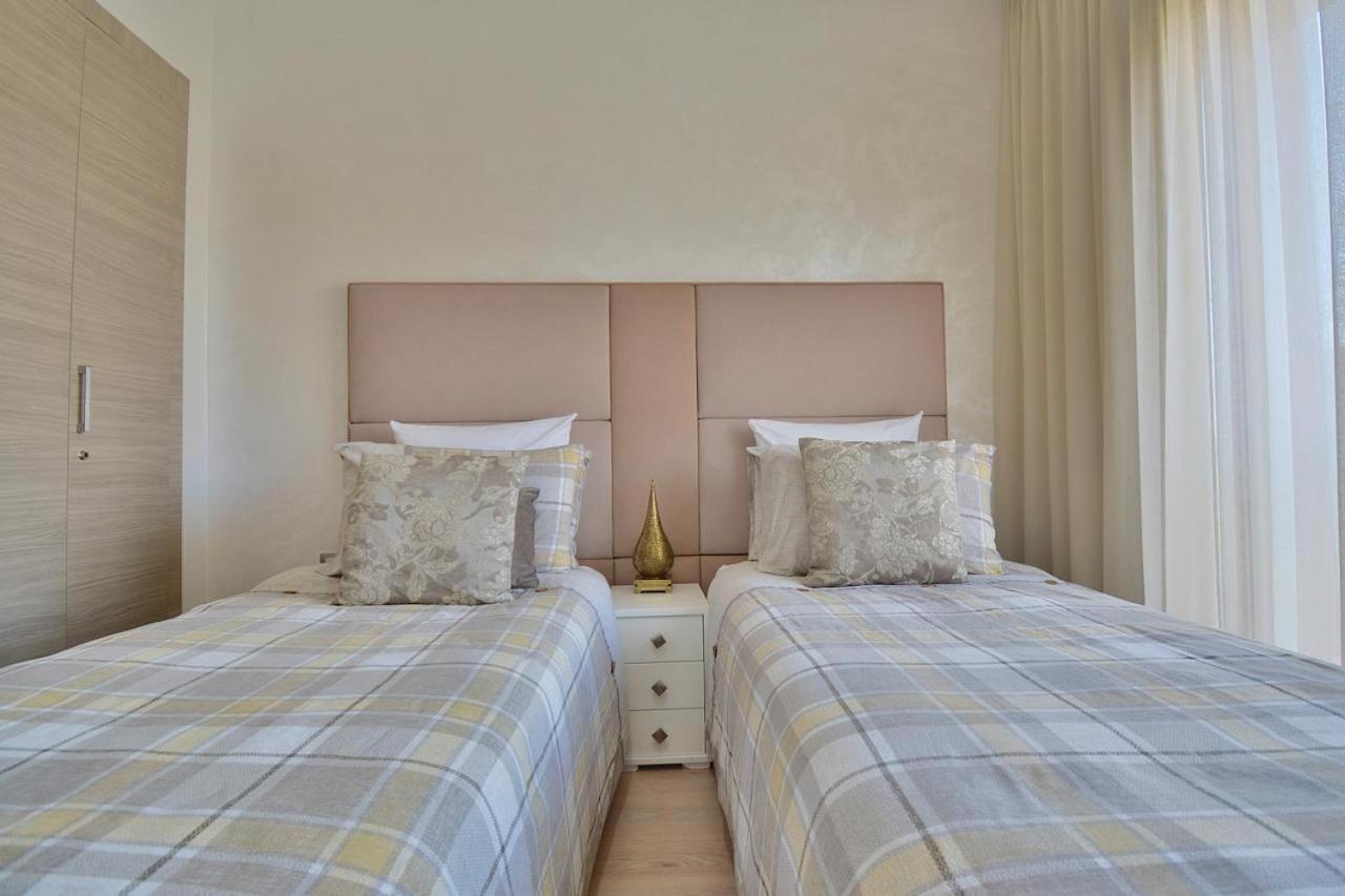 Jade Haven 2 Bed Golf View *
