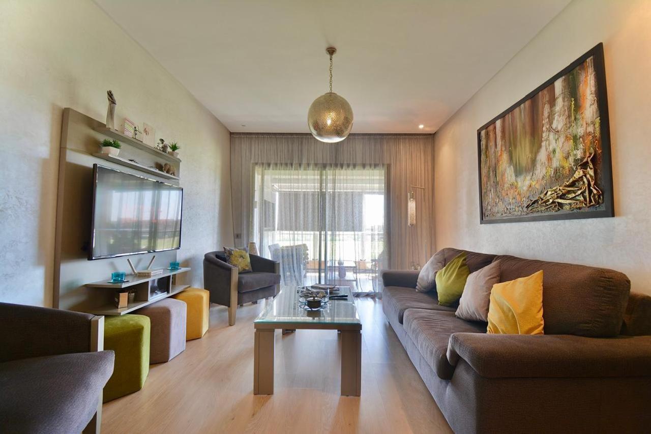 Jade Haven 2 Bed Golf View Apartment