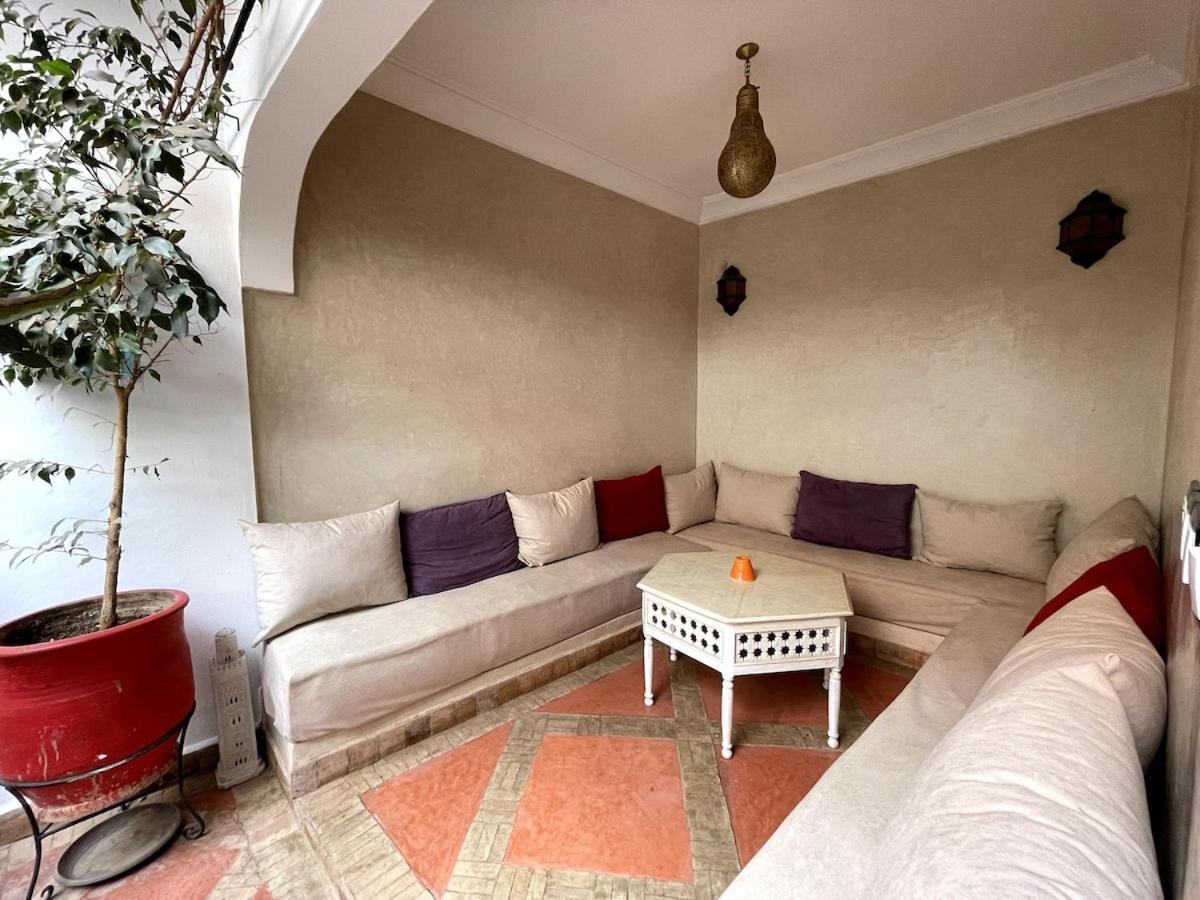Charming Private With Pool Ferienhaus