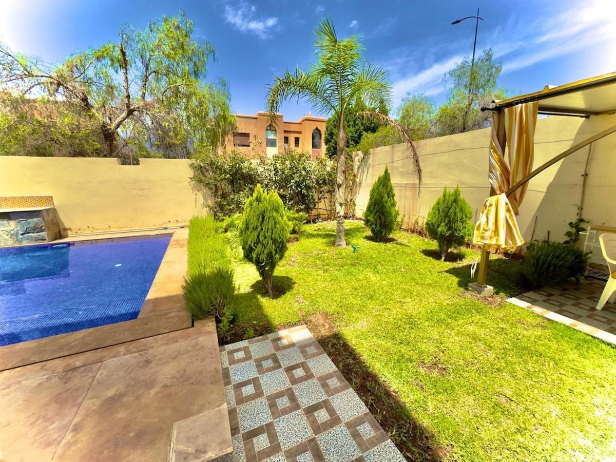 Marracash 17m Mosaic Pool *