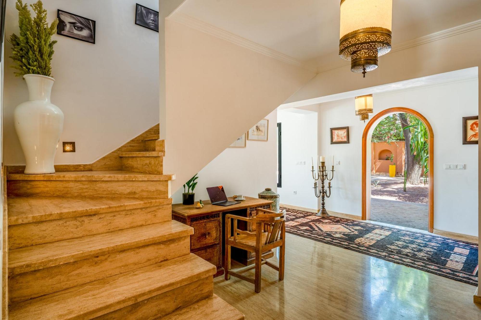 Villa Simari Palmeraie Marrakech Nouveau! Petit Dejeuner Compris-entierement Renovee-superbe Piscine Privee Chauffee-personnel De Maison Inclus-grand Jardin De 2000m2-terrain De Petanque-ambiance Typique Berbere-havre De Paix *