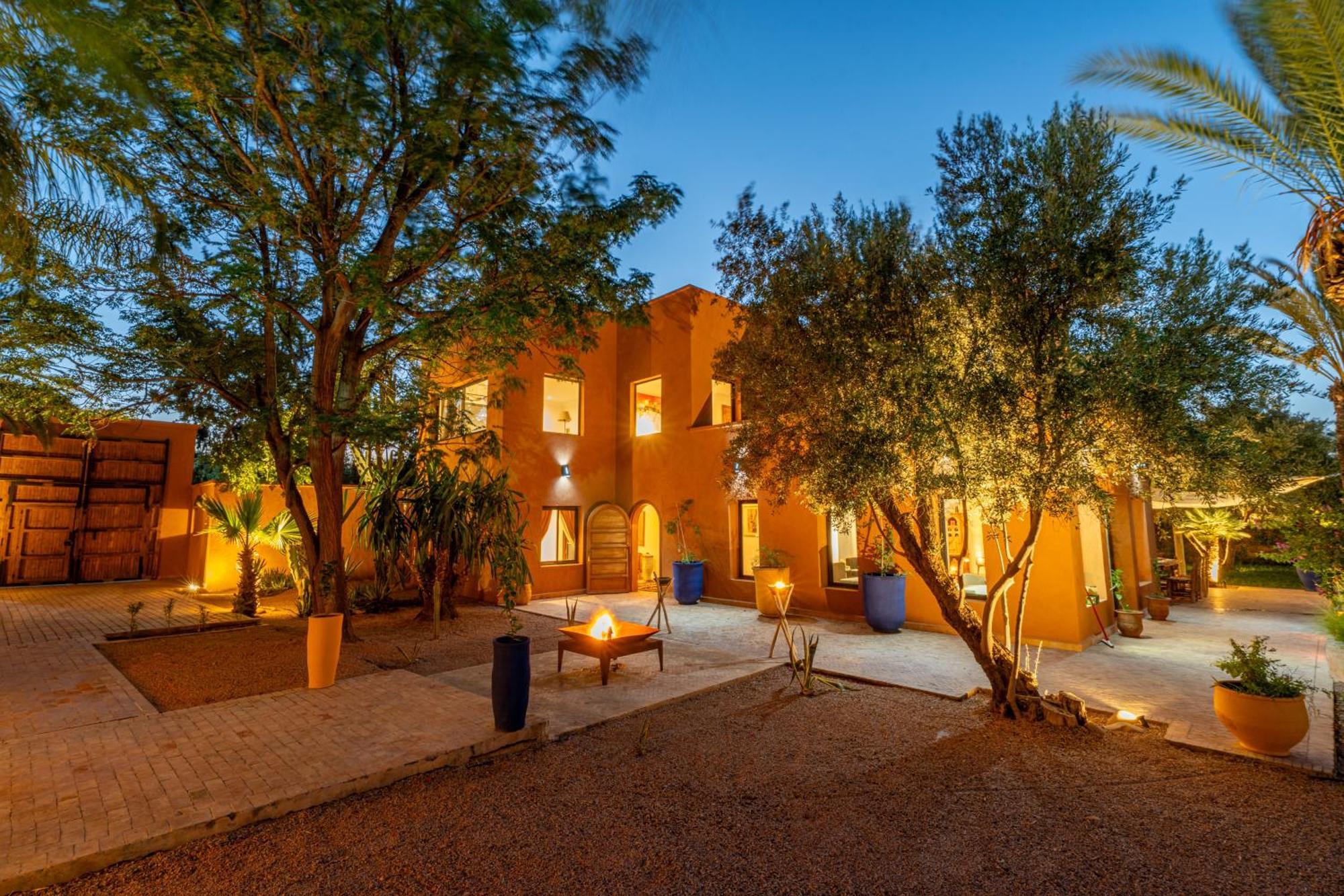 Simari Palmeraie Marrakech Nouveau! Petit Dejeuner Compris-entierement Renovee-superbe Piscine Privee Chauffee-personnel De Maison Inclus-grand Jardin De 2000m2-terrain De Petanque-ambiance Typique Berbere-havre De Paix Marrakesh
