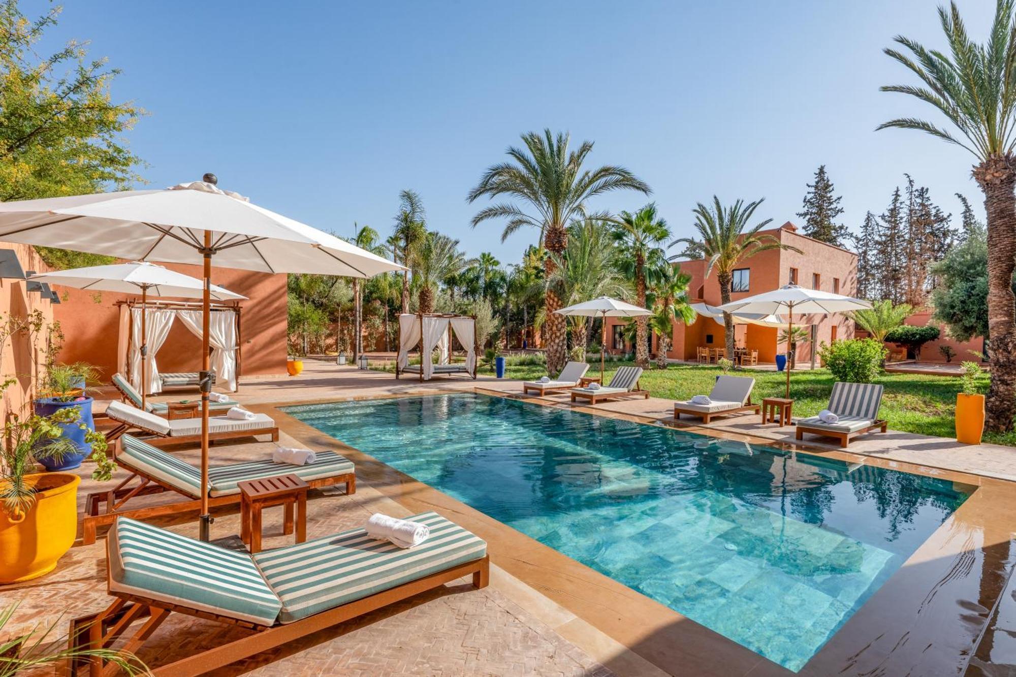 Simari Palmeraie Marrakech Nouveau! Petit Dejeuner Compris-entierement Renovee-superbe Piscine Privee Chauffee-personnel De Maison Inclus-grand Jardin De 2000m2-terrain De Petanque-ambiance Typique Berbere-havre De Paix