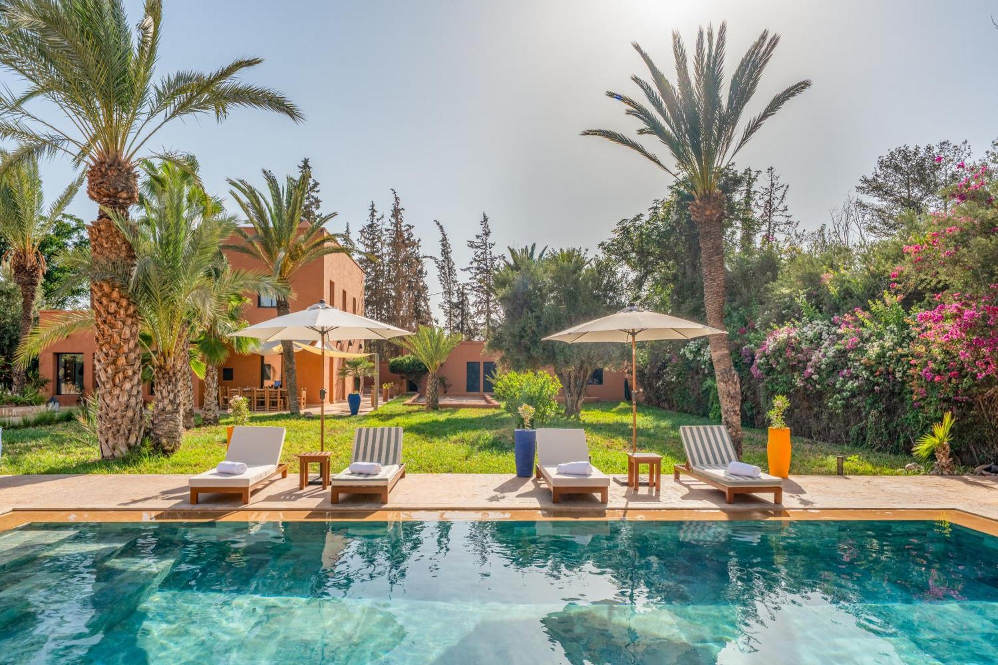 Villa Simari Palmeraie Marrakech Nouveau! Petit Dejeuner Compris-entierement Renovee-superbe Piscine Privee Chauffee-personnel De Maison Inclus-grand Jardin De 2000m2-terrain De Petanque-ambiance Typique Berbere-havre De Paix