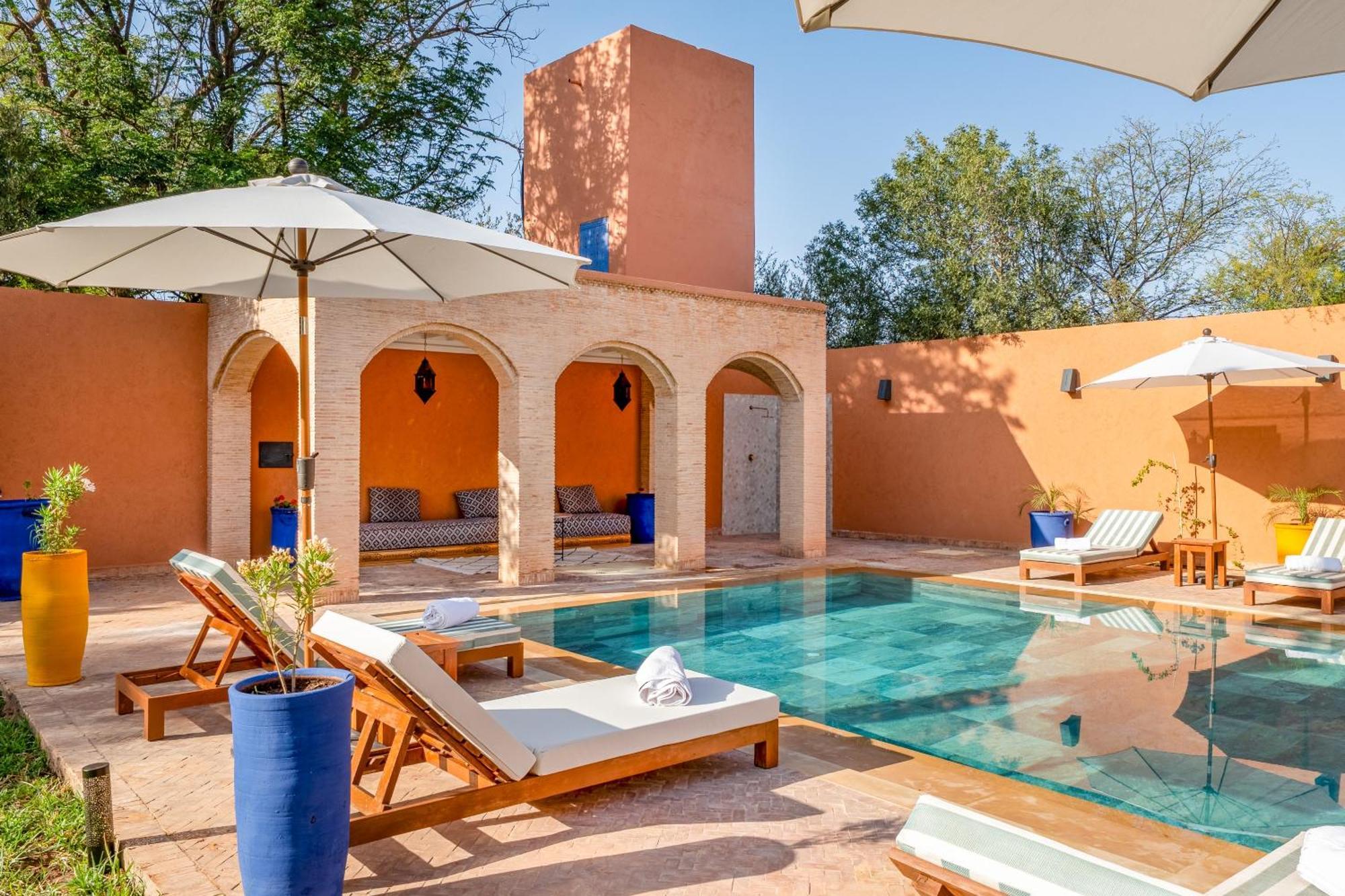 Simari Palmeraie Marrakech Nouveau! Petit Dejeuner Compris-entierement Renovee-superbe Piscine Privee Chauffee-personnel De Maison Inclus-grand Jardin De 2000m2-terrain De Petanque-ambiance Typique Berbere-havre De Paix * Marrakesh