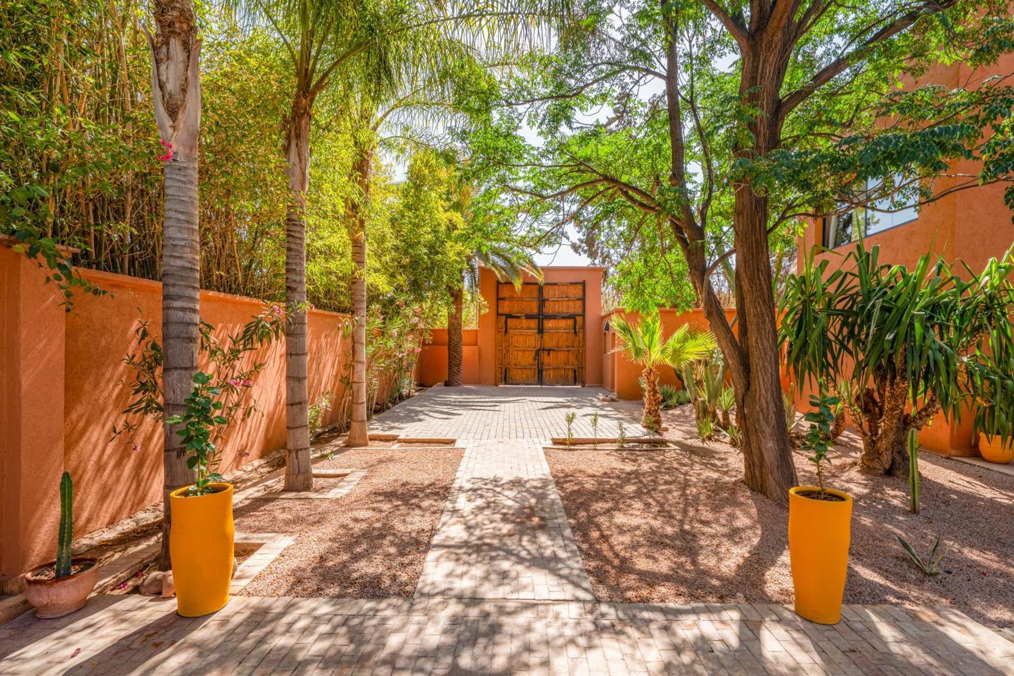 Simari Palmeraie Marrakech Nouveau! Petit Dejeuner Compris-entierement Renovee-superbe Piscine Privee Chauffee-personnel De Maison Inclus-grand Jardin De 2000m2-terrain De Petanque-ambiance Typique Berbere-havre De Paix Villa