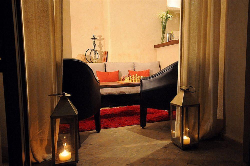 Vendome & 4*