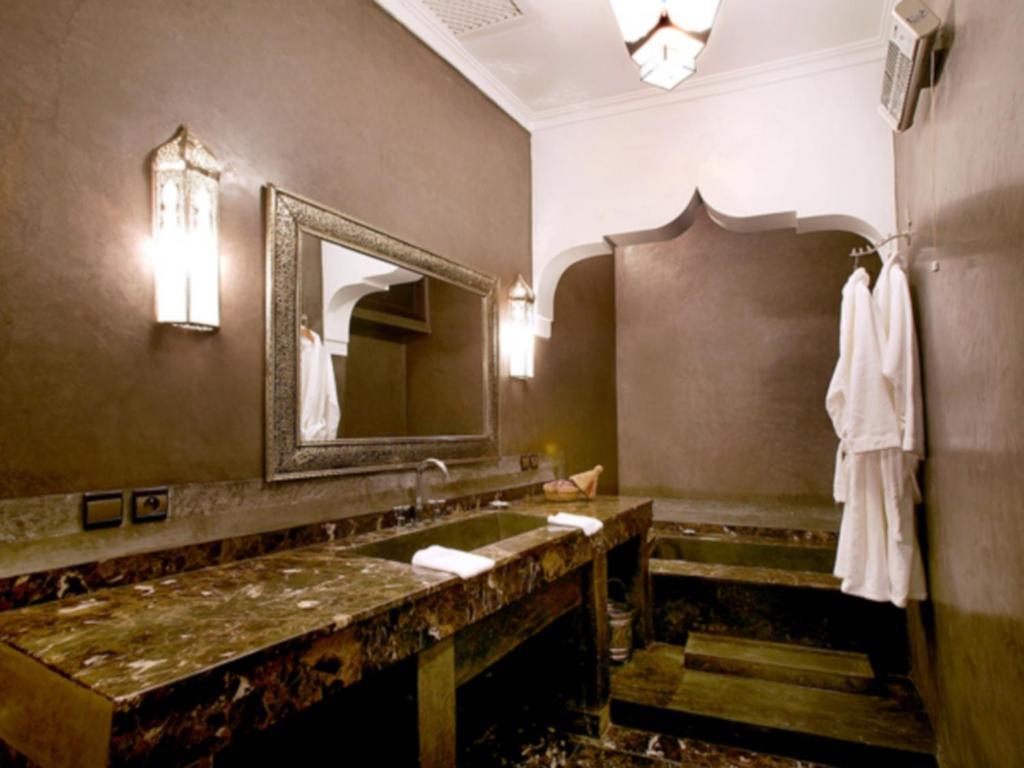 Riad El Noujoum