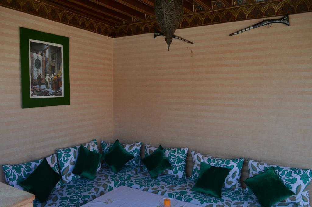 Riad Bonheur