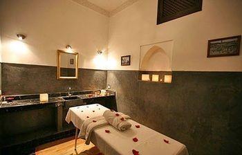 Riad Fabiola Et