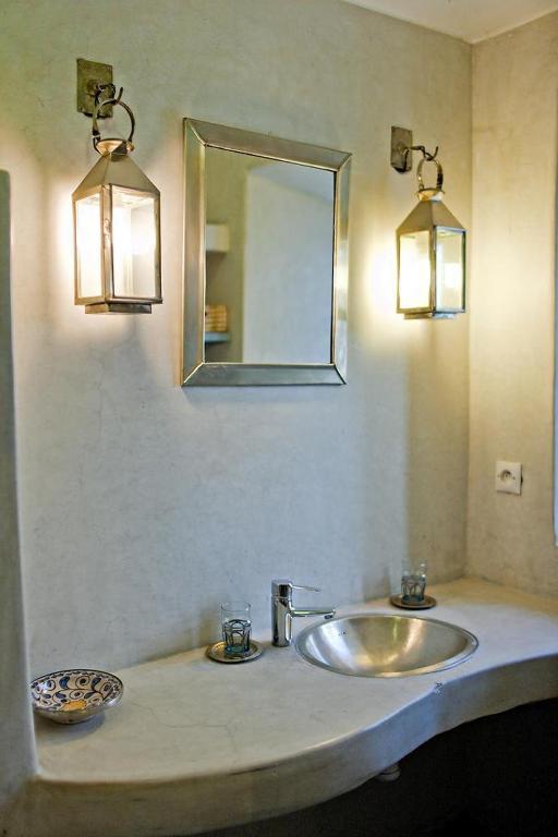 Couette-café Zohar 3*