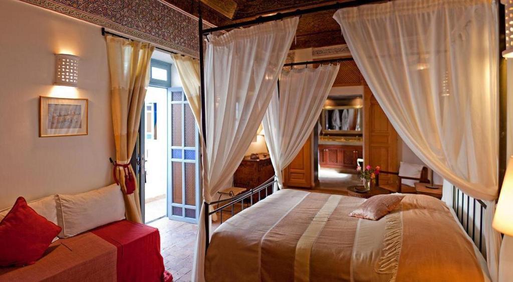 Couette-café Zohar 3*