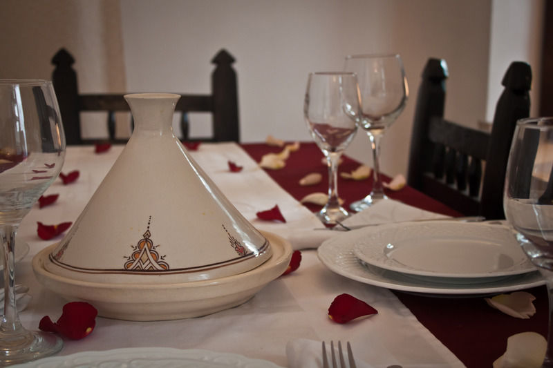 Des Eaux Et Des Epices