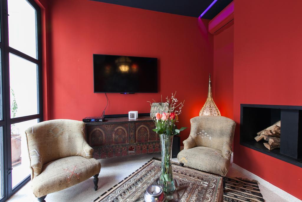 Guest house Zebrakaro 4*