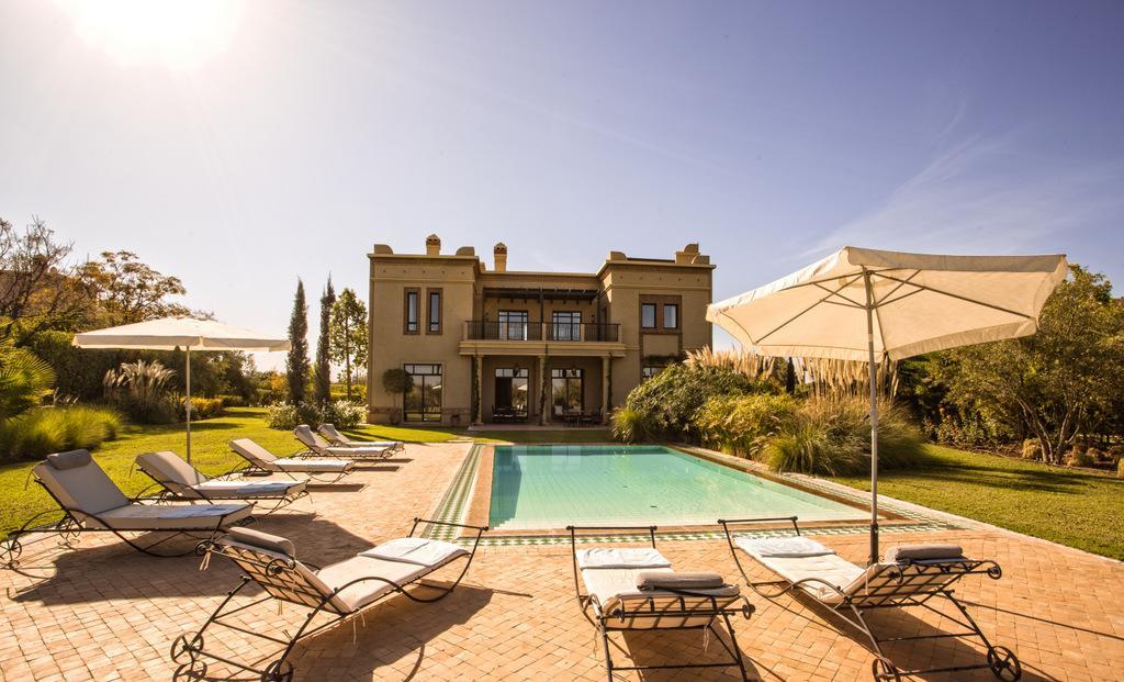 De Luxe Avec Piscine Privée Et Golf Villa *