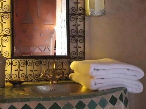 Riad Dar Zioui, Bynour 3*