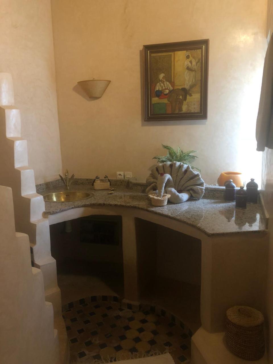 Dar Zioui, Bynour Riad 3*