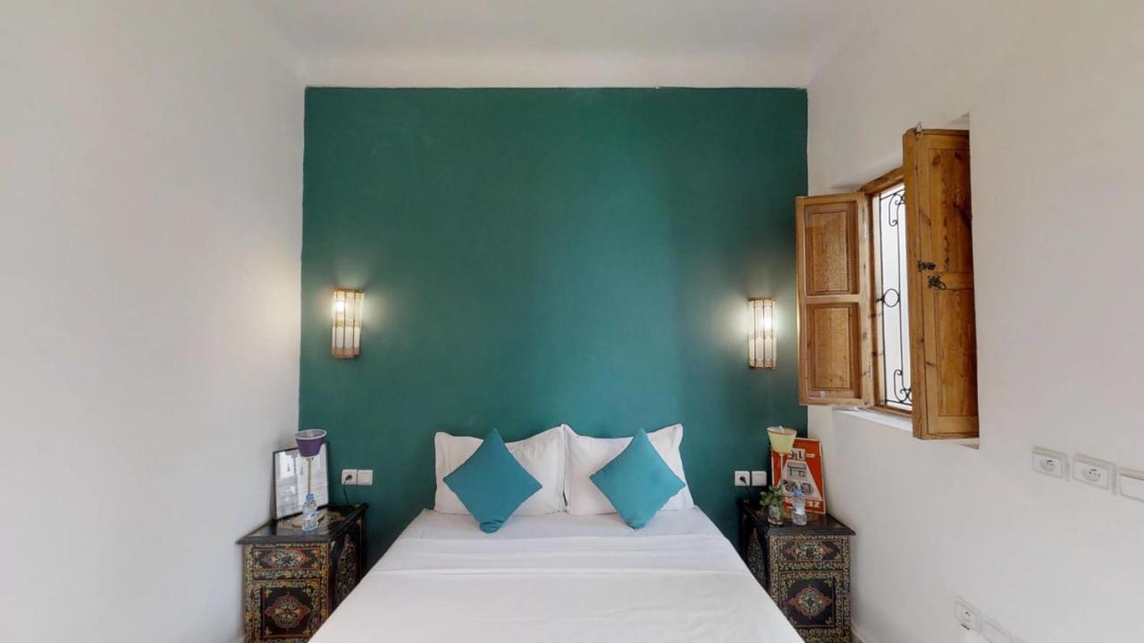 Lamzia 3*