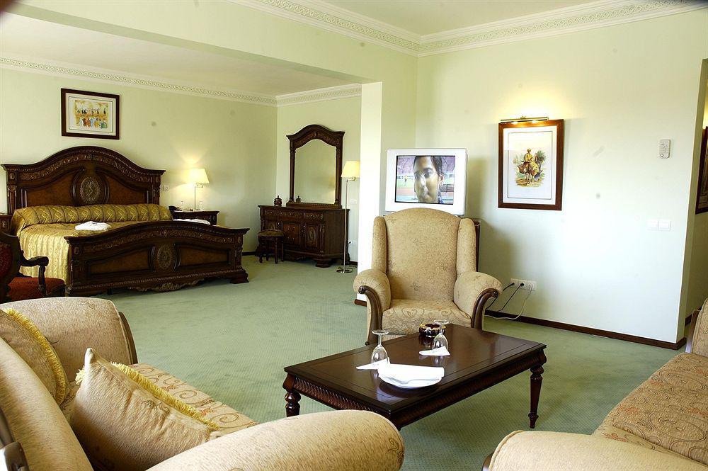 Hotel Grand Mogador Menara & Spa 5*