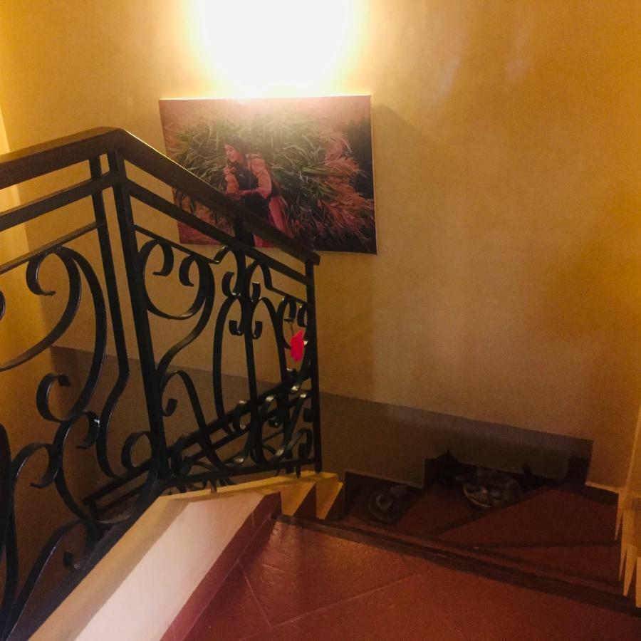 “etoile D'or” Porte De Gueliz 40 000 Marrakech . Accommodatie bij particulieren *