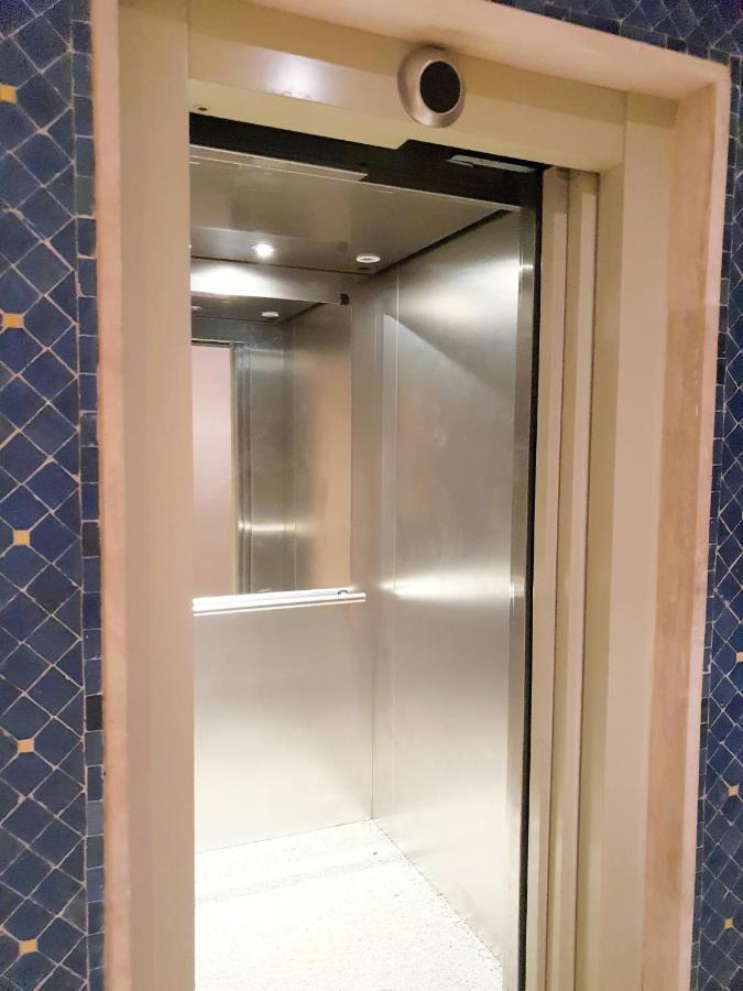 Anas Majorelle Apartment