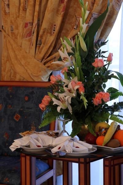 Albatros Garden Hotel 4*